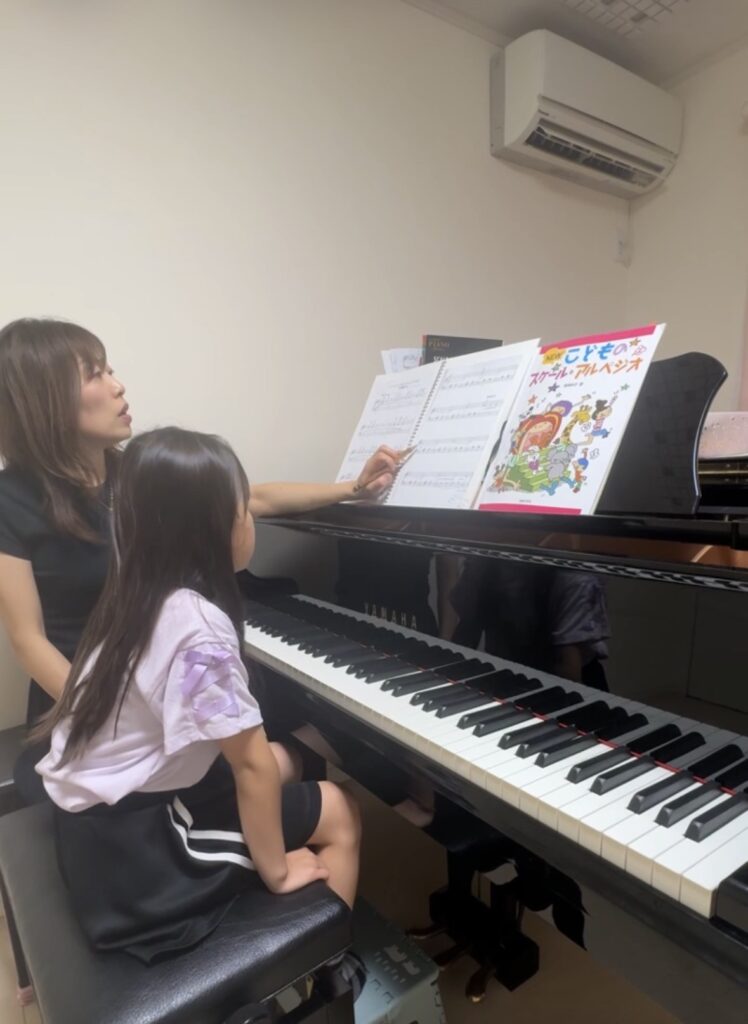 宇都宮市・針ヶ谷・雀宮で幼児ピアノをお考えの方へ｜落ち着きがない子の始め方